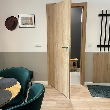 Rejs - Ogrodek, Baseny, Sauny, Jacuzzi, Sala Zabaw, Do Plazy 400m Plaskie Dojscie Appartement