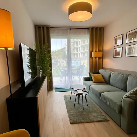 Rejs - Ogrodek, Baseny, Sauny, Jacuzzi, Sala Zabaw, Do Plazy 400m Plaskie Dojscie * Jastrzębia Góra