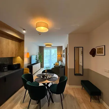Rejs - Ogrodek, Baseny, Sauny, Jacuzzi, Sala Zabaw, Do Plazy 400m Plaskie Dojscie * Jastrzębia Góra